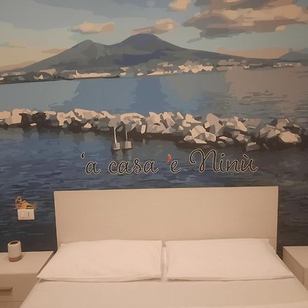 'A Casa 'E Ninu Casa Vacanze نابولي المظهر الخارجي الصورة