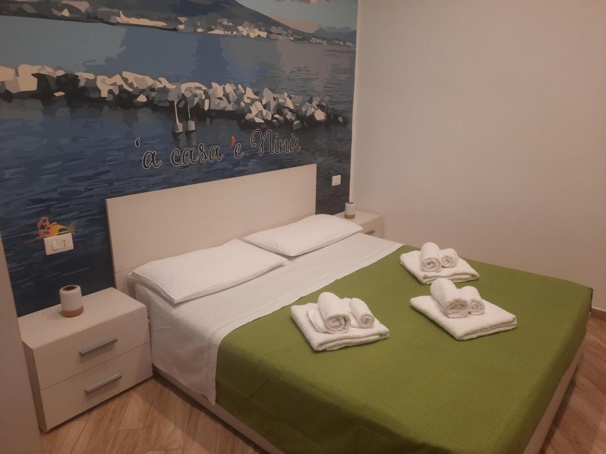 'A Casa 'E Ninu Casa Vacanze نابولي المظهر الخارجي الصورة